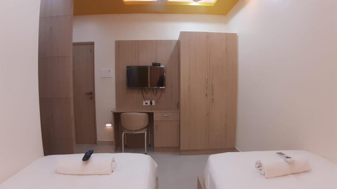 Jfive Residency Hotel Chennai Luaran gambar